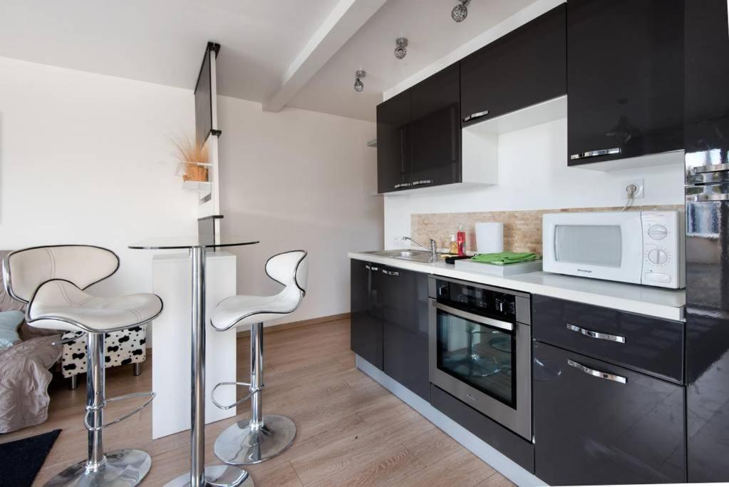 Maison *** Avec Cour 3Km Plage Et La Rochelle Saint-Vivien  Ngoại thất bức ảnh